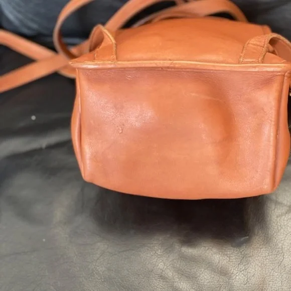 Vintage Coach A2P‑9960 Backpack – British Tan Leather – Excellent Condition - Picture 5 of 11